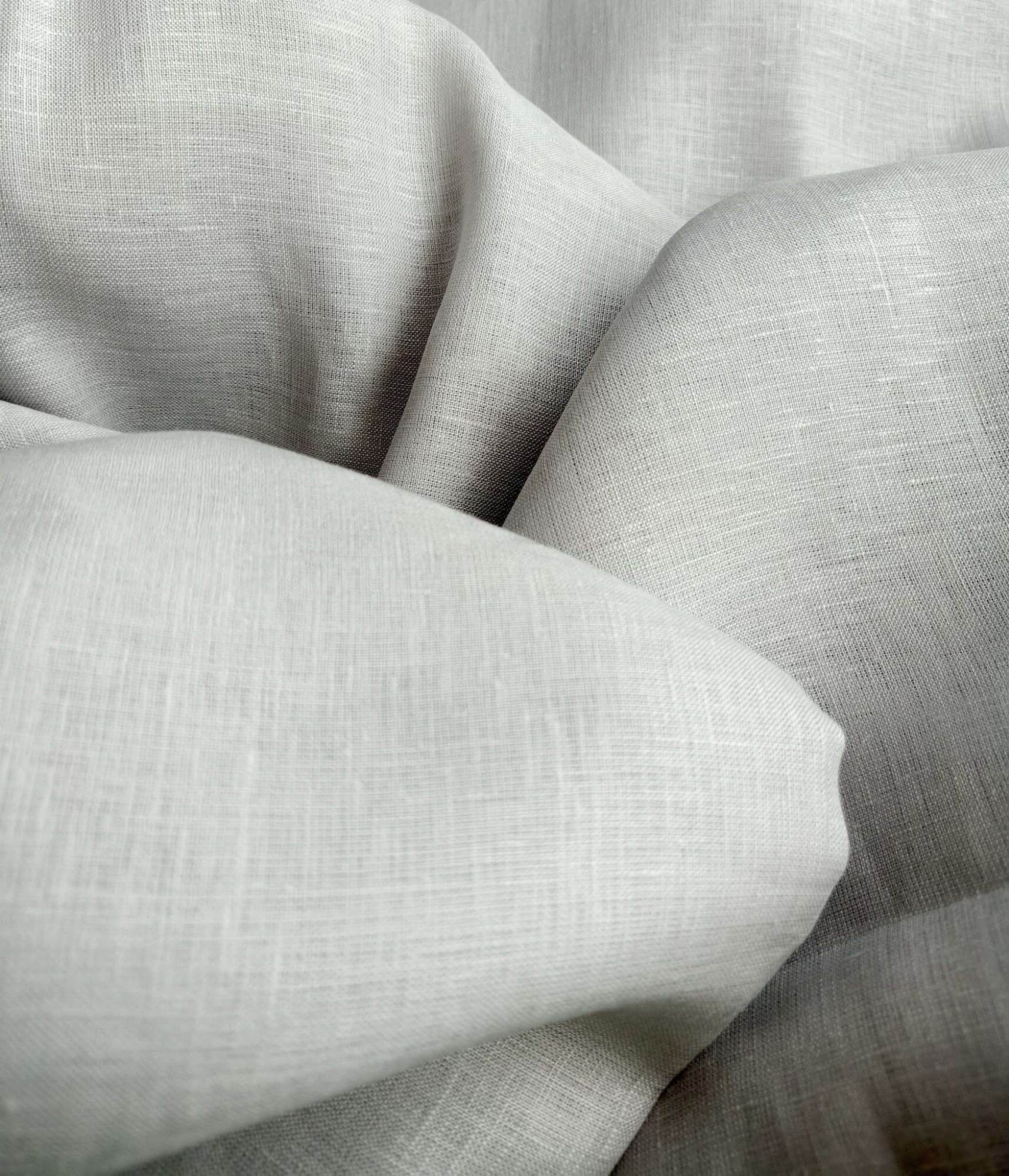 Vải linen tưng premium màu xám. Đã wash. Định lượng 135gsnm. Hàng áo