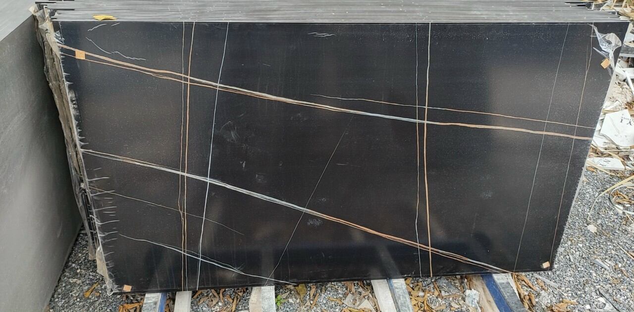 Bàn trà ,bàn sofa mặt đá hộc gỗ , chân sắt sơn tĩnh điện.
