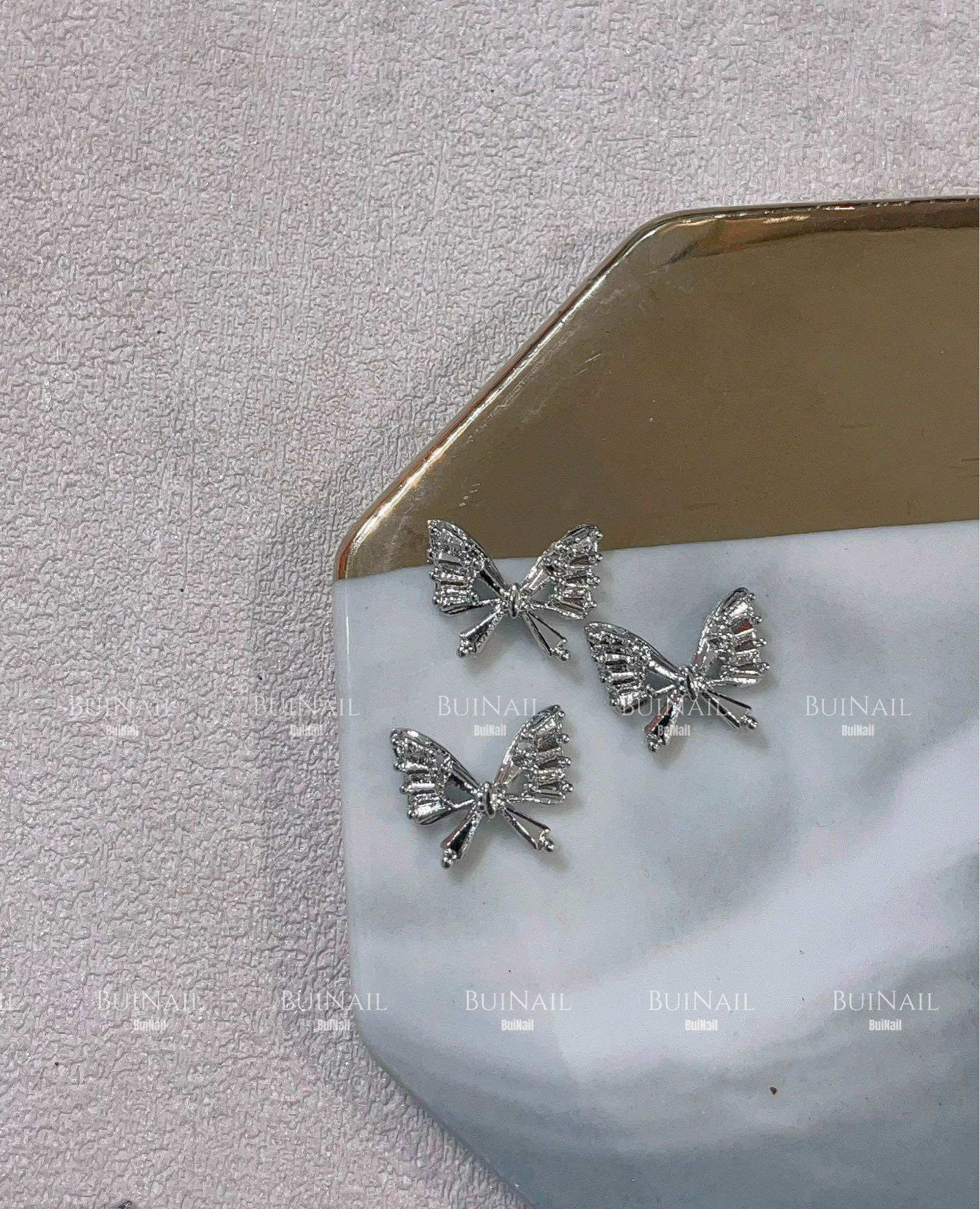 CHARM BƯ ỚM BẠC XINH M111 SET 10 VIÊN