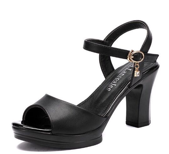 Giày sandal gót vuông bản 7p giá 119k