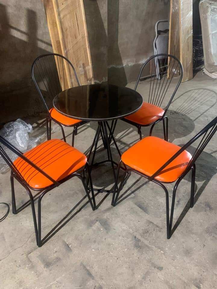 Bộ Ghế nan lưng tròn (bàn + 4 ghế)