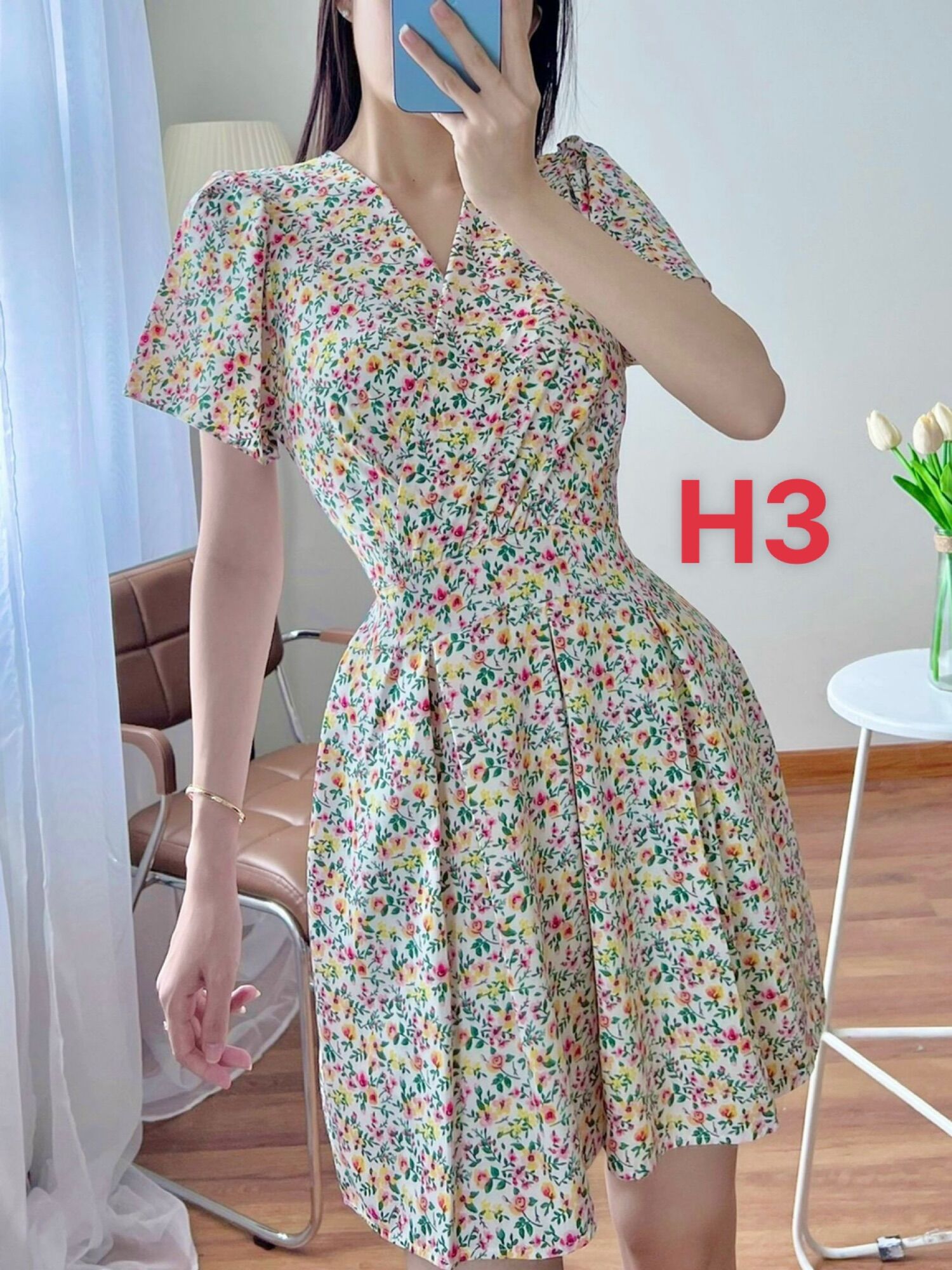 Đầm kèm quần tim đắp chéo, có tay, chất lụa hàn, mịn mát,mát.