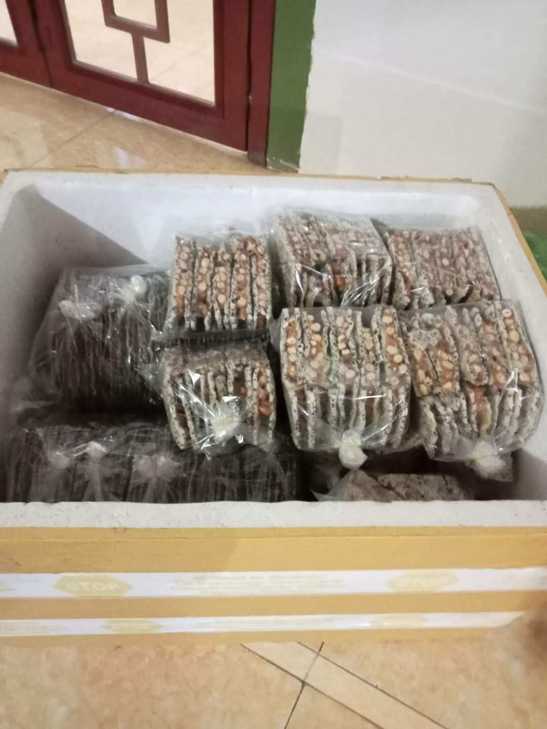 kẹo cu đơ ( đặc sản Hà Tĩnh)