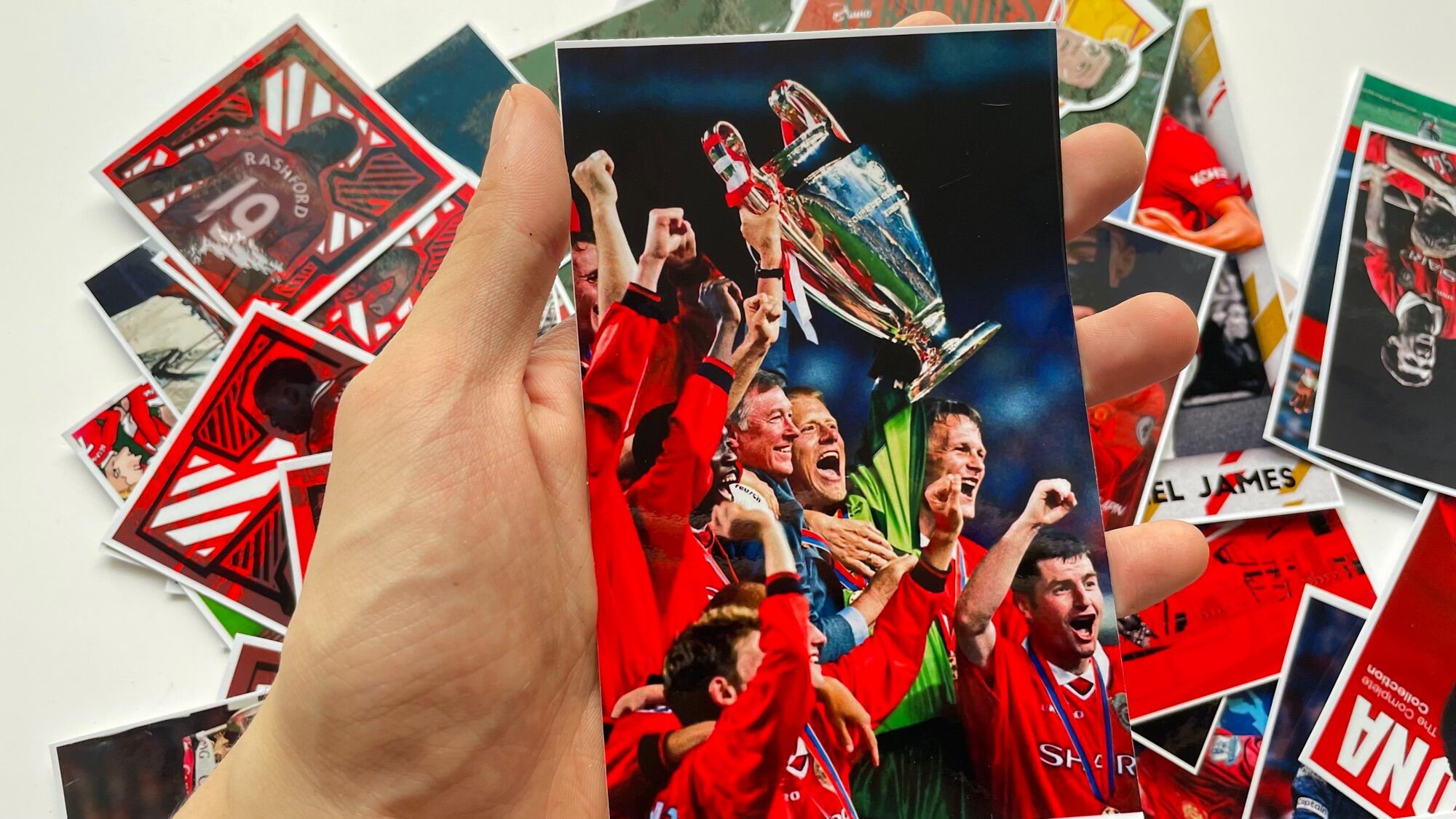 Set 40 hình dán sticker trang trí CLB Manchester United