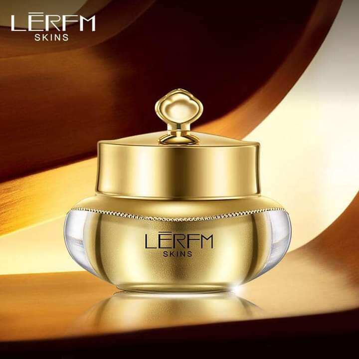 Kem dưỡng trắng da mờ nám Lerfm