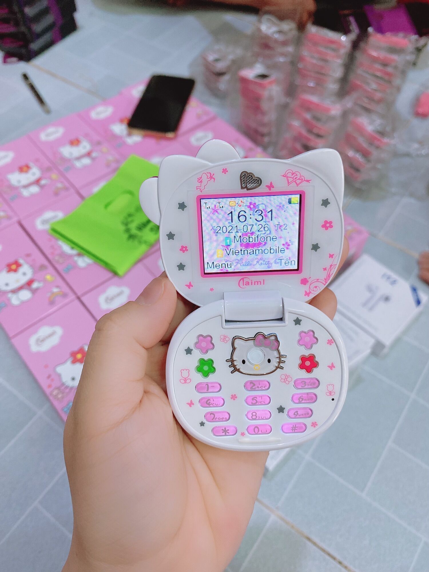 Điện thoại hello kitty 2 sim mini (tặng kèm pin)