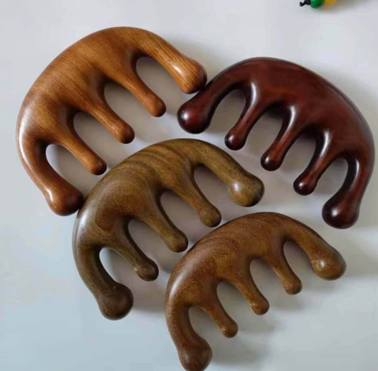 LƯỢC MÁT XA DAY ẤN HUYỆT GỖ ĐÀN HƯƠNG