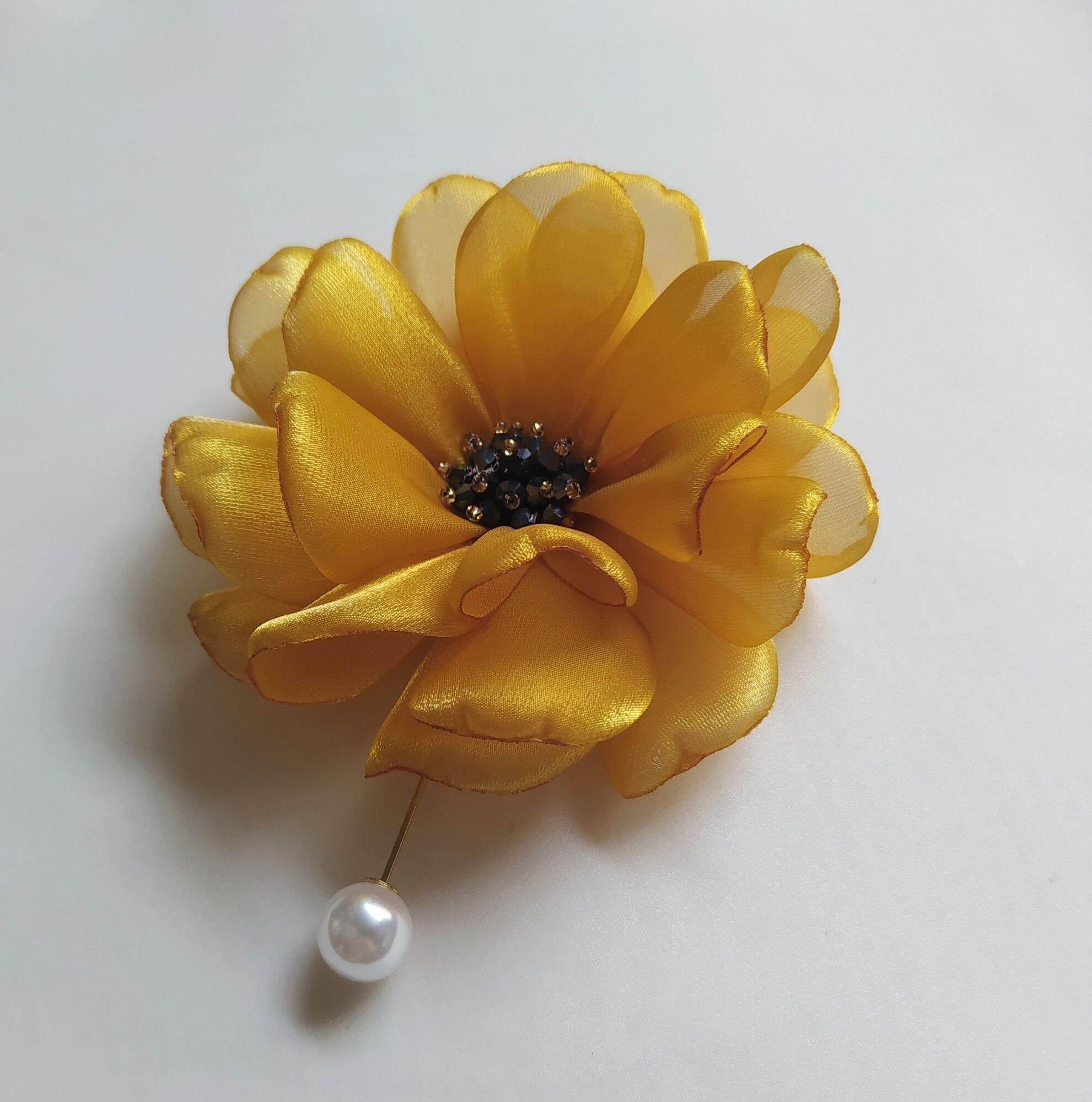 Hoa cài áo Handmade Canto màu vàng đồng