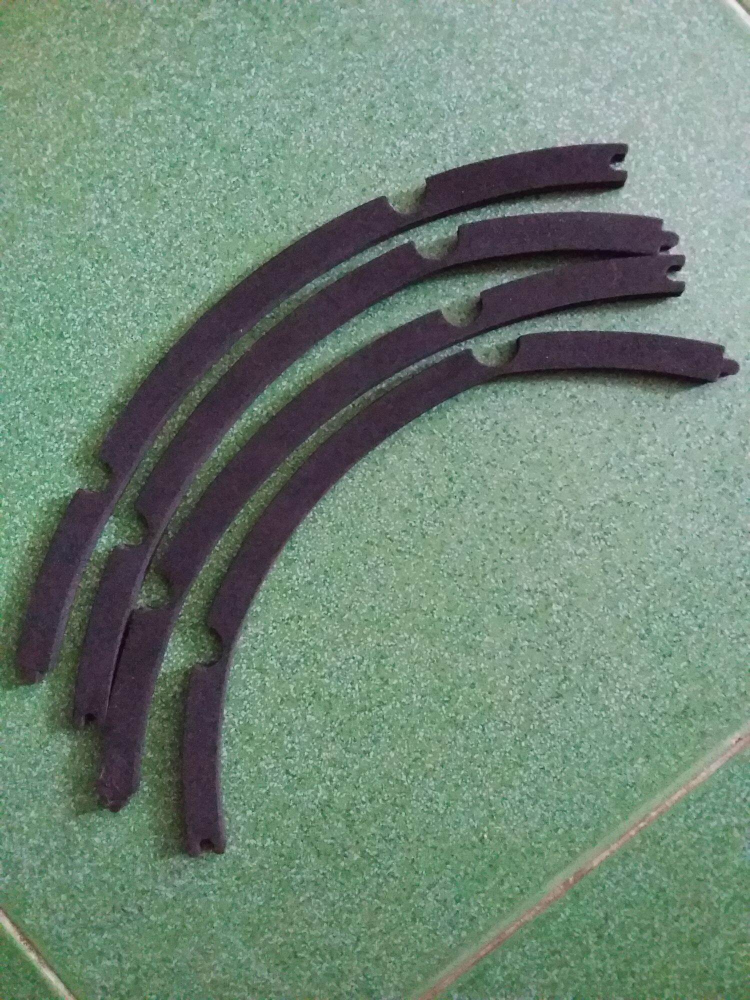 1 BỘ NẸP LOA 4 TẤC(CHO 1 CHIẾC LOA)