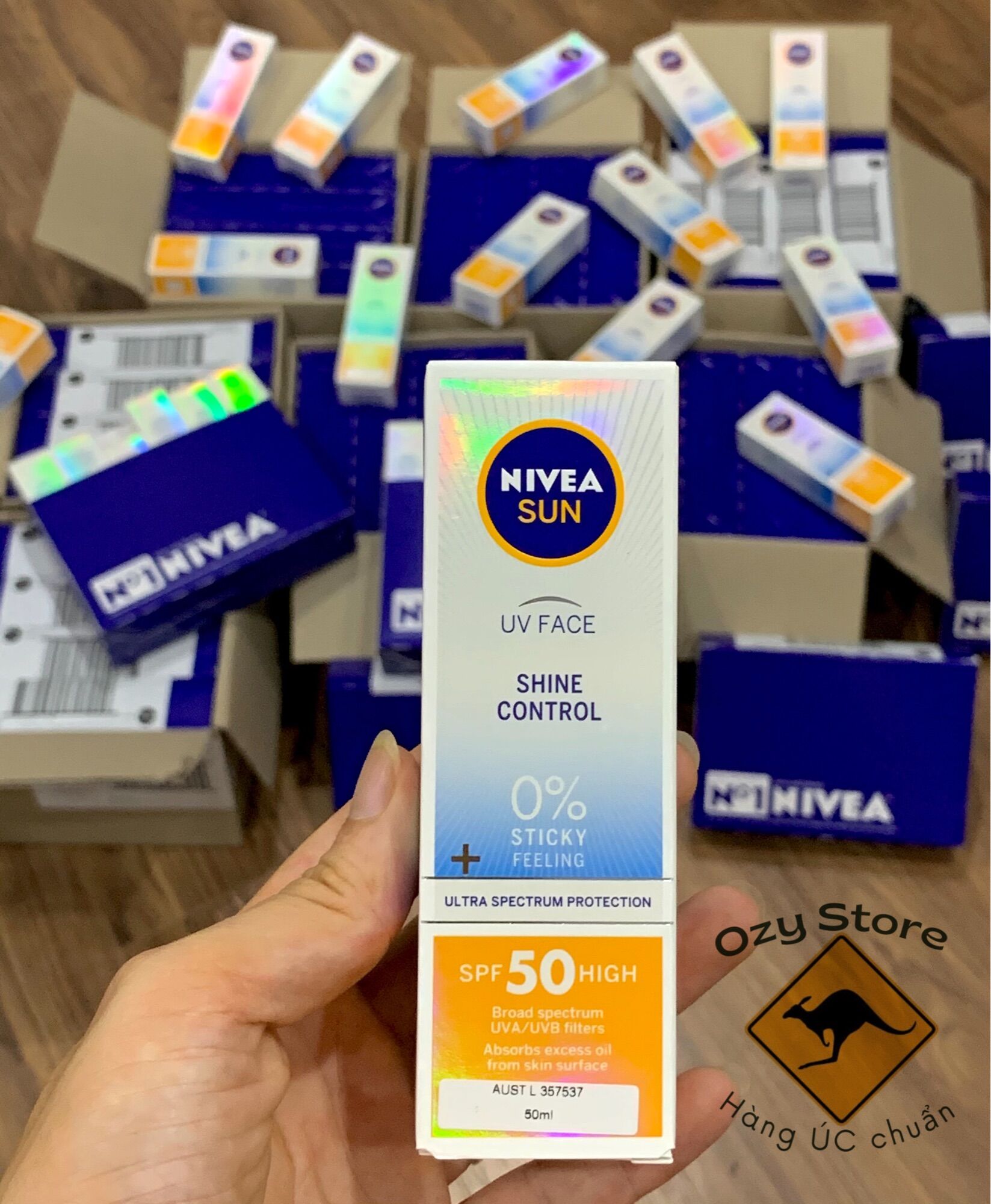 Kem chống nắng Nivea Shine Control SPF 50 UV Face