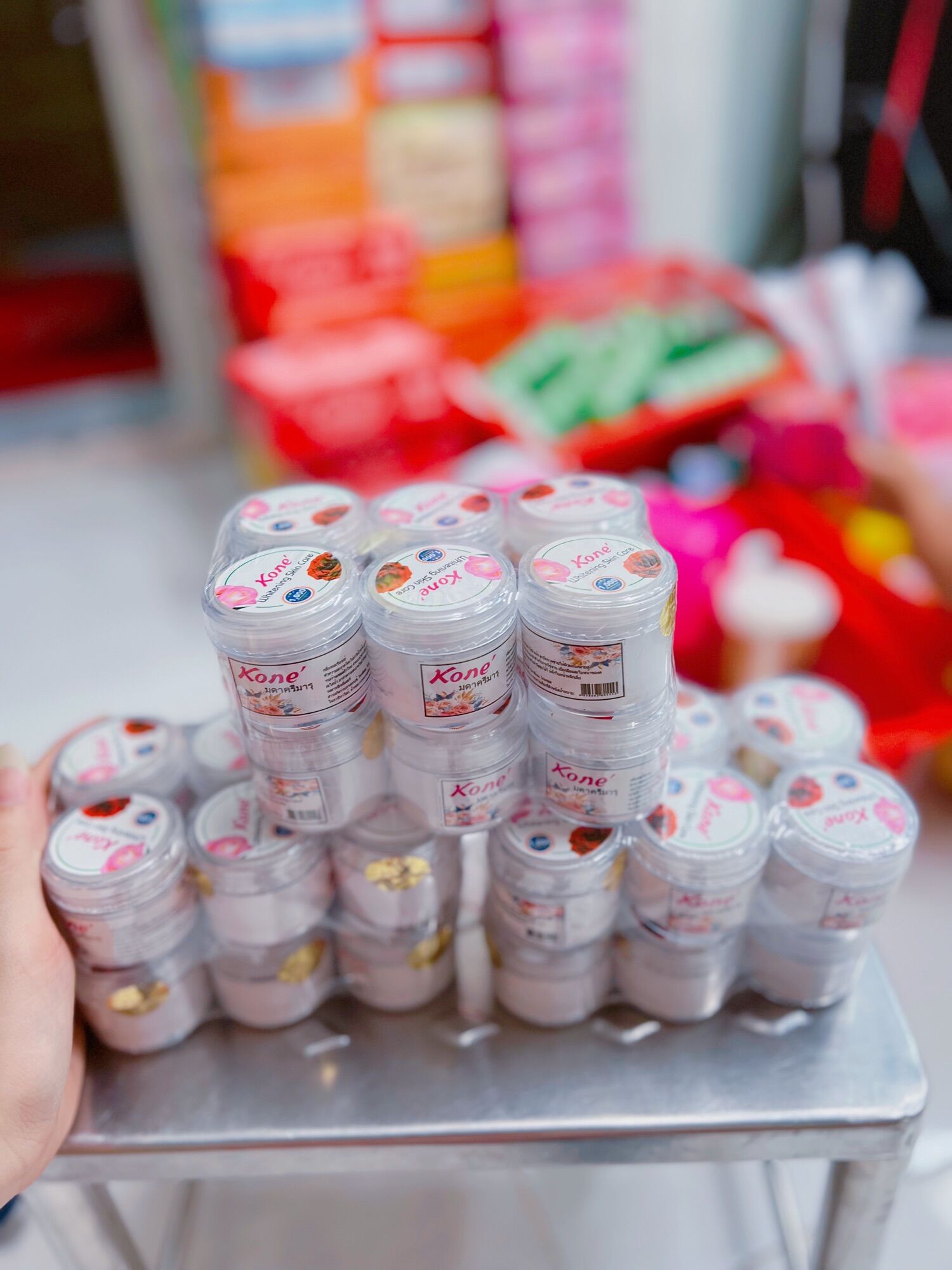 Lẻ hủ 30g kem kích trắng Kone Thái