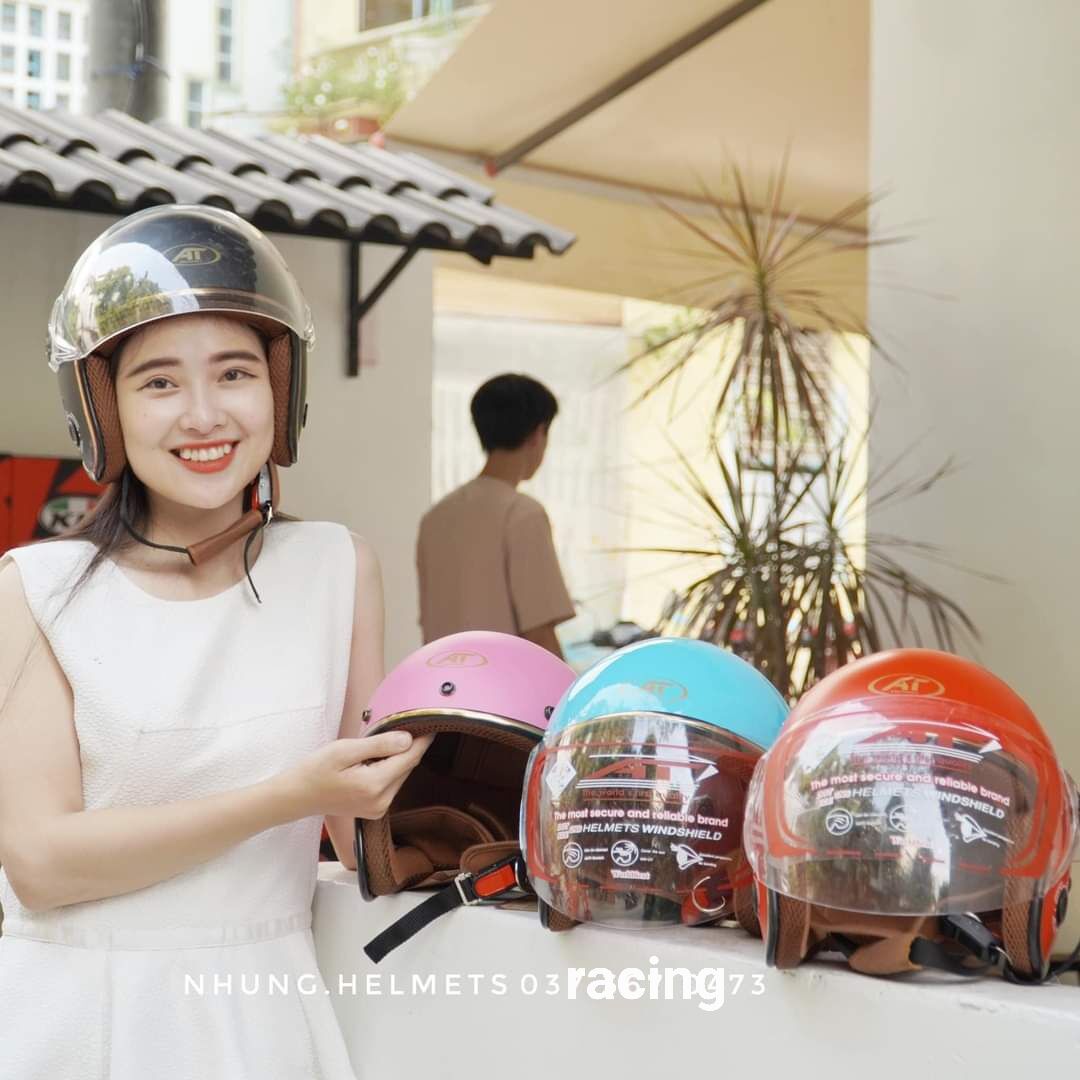 Mũ bảo hiểm 3/4 kính cao cấp