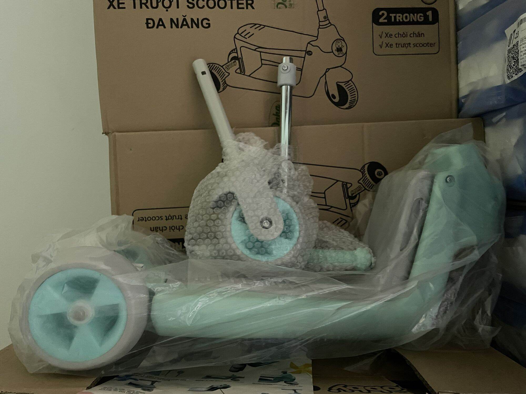 (QT Bobby) Xe trựơt Scooter đa năng ( 2 trong 1: xe chòi chân, xe trựơt scooter) xe scooter trẻ em