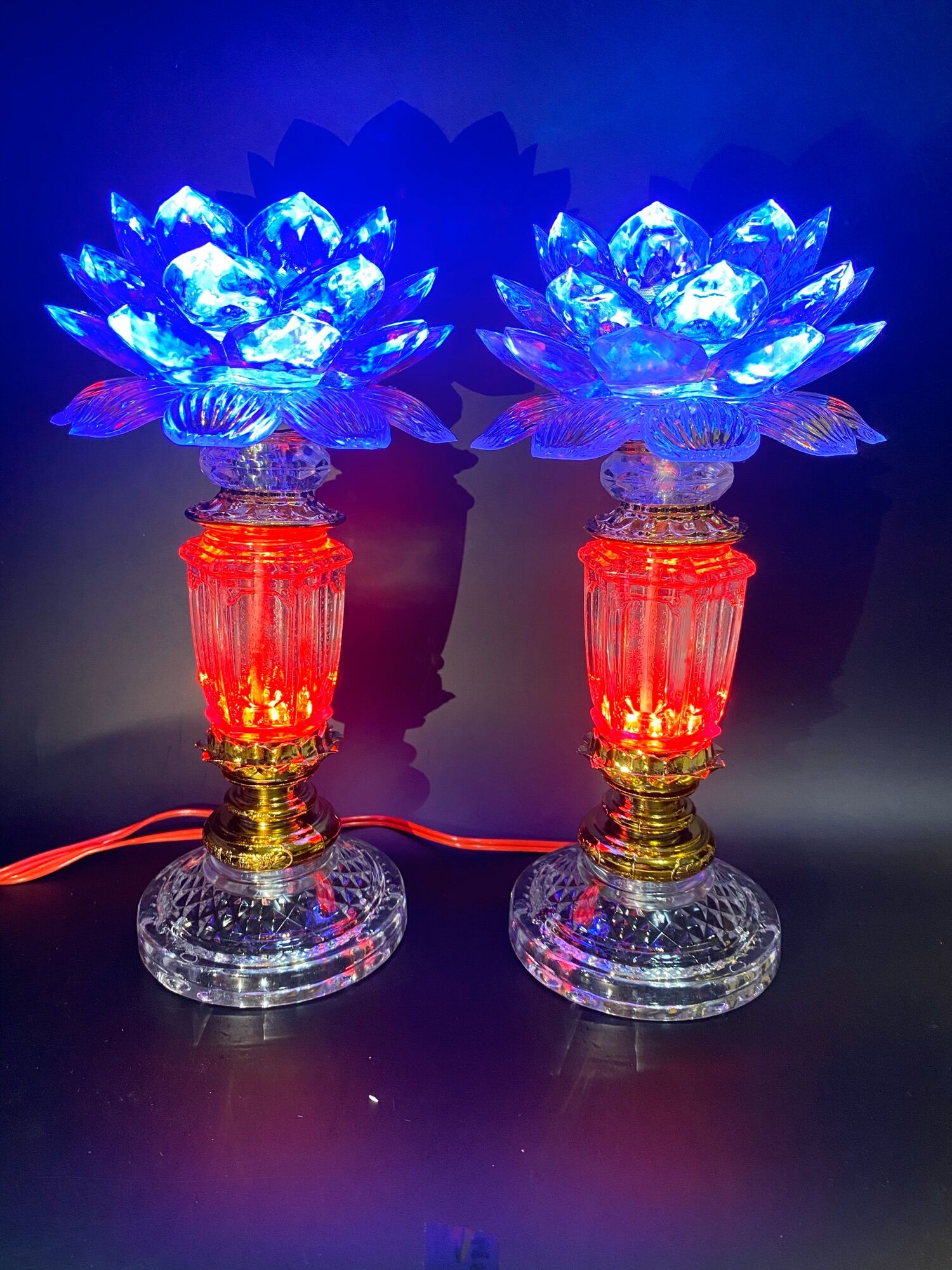 Cặp đèn thờ hoa sen đổi màu , đèn led tiết kiệm điện