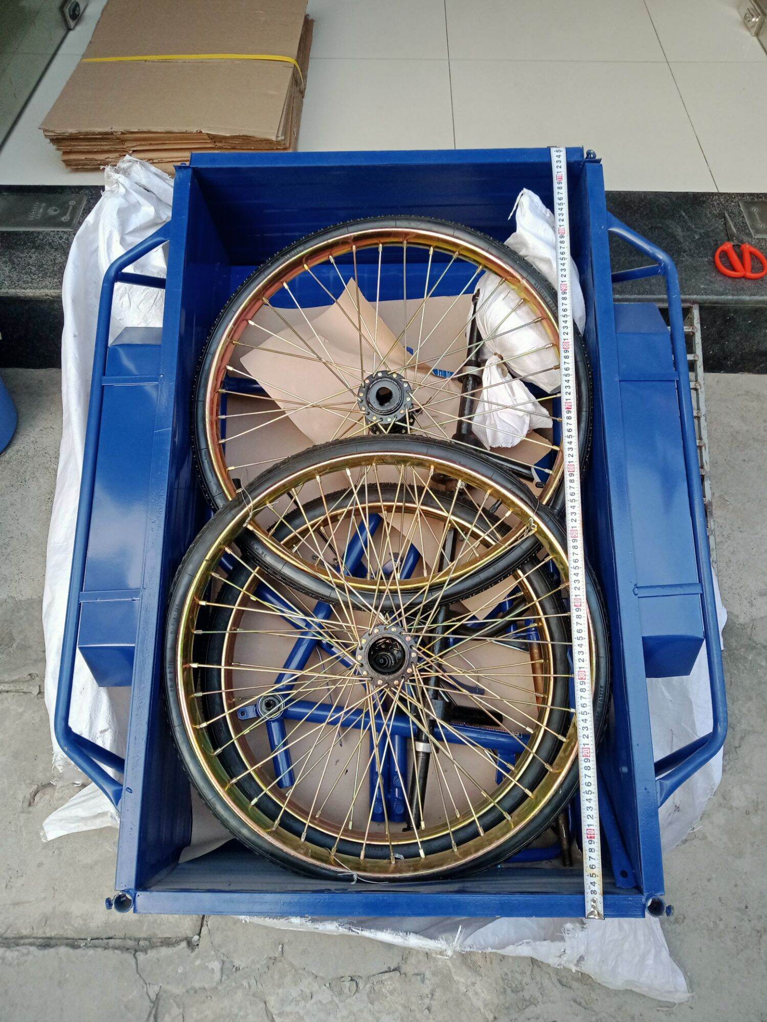 XE ĐẠP 3 BÁNH CHỞ HÀNG