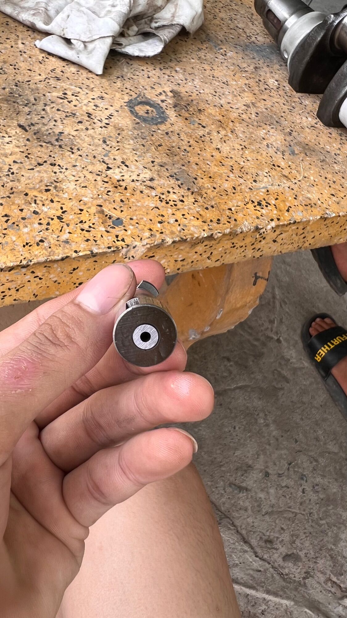 Ty bơm máy D6,D7,D8,D9,D12,D15,D22,D24,D28