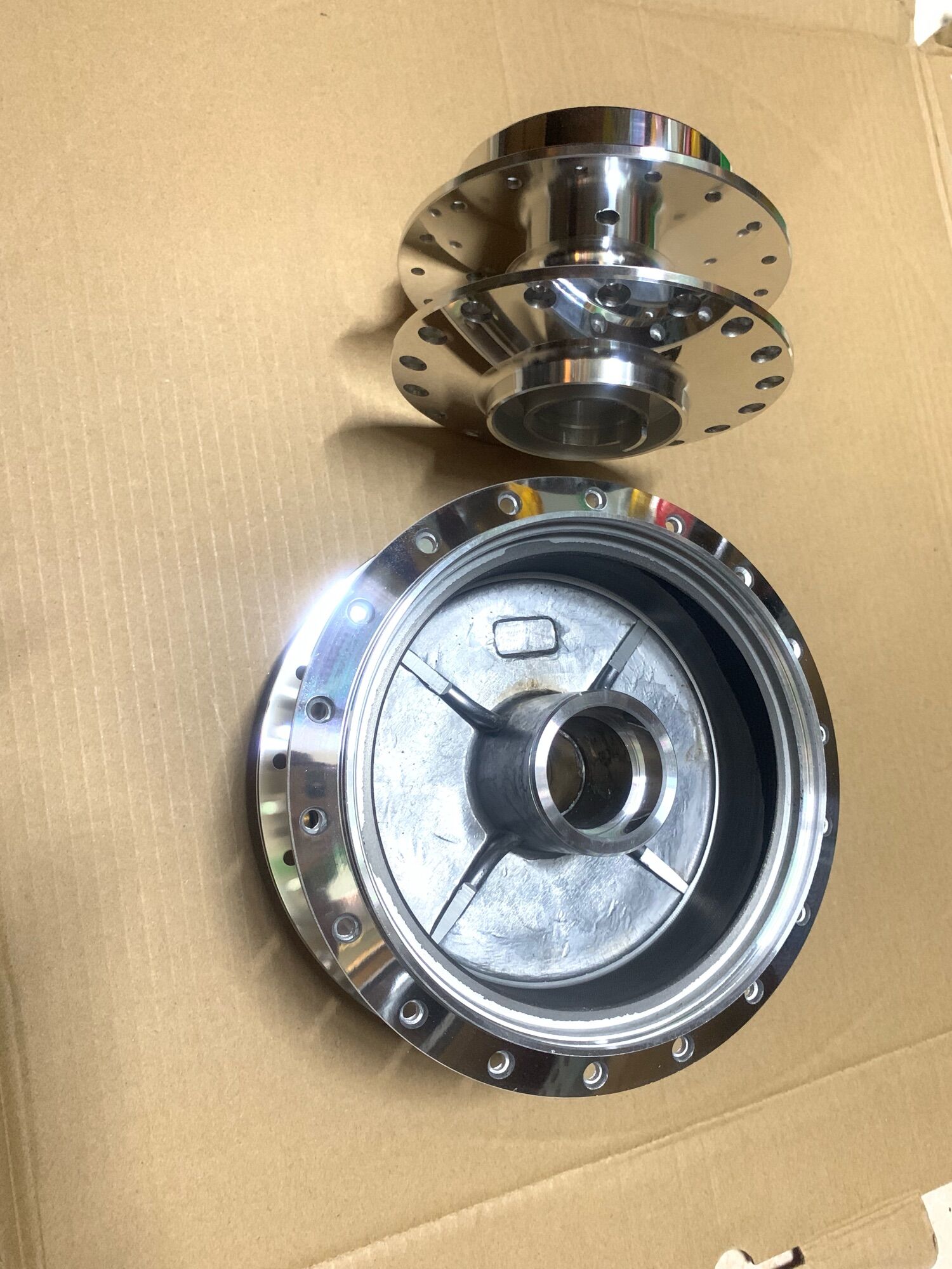 Đùm mạ crom xe sirius 1 đĩa loại dày và đẹp