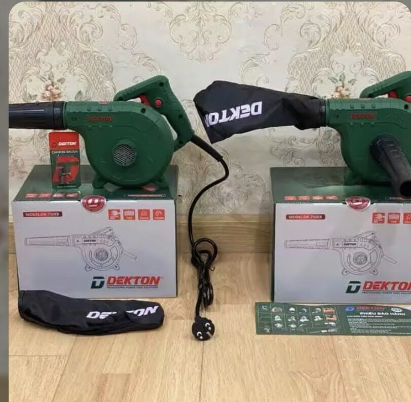 Thổi bui dexton Dk 750EB