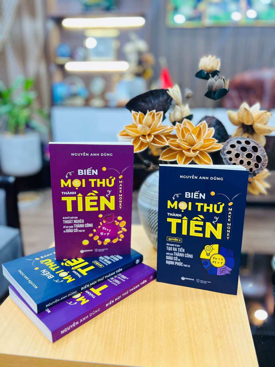 Sách - biến mọi thứ thành tiền 2 tập