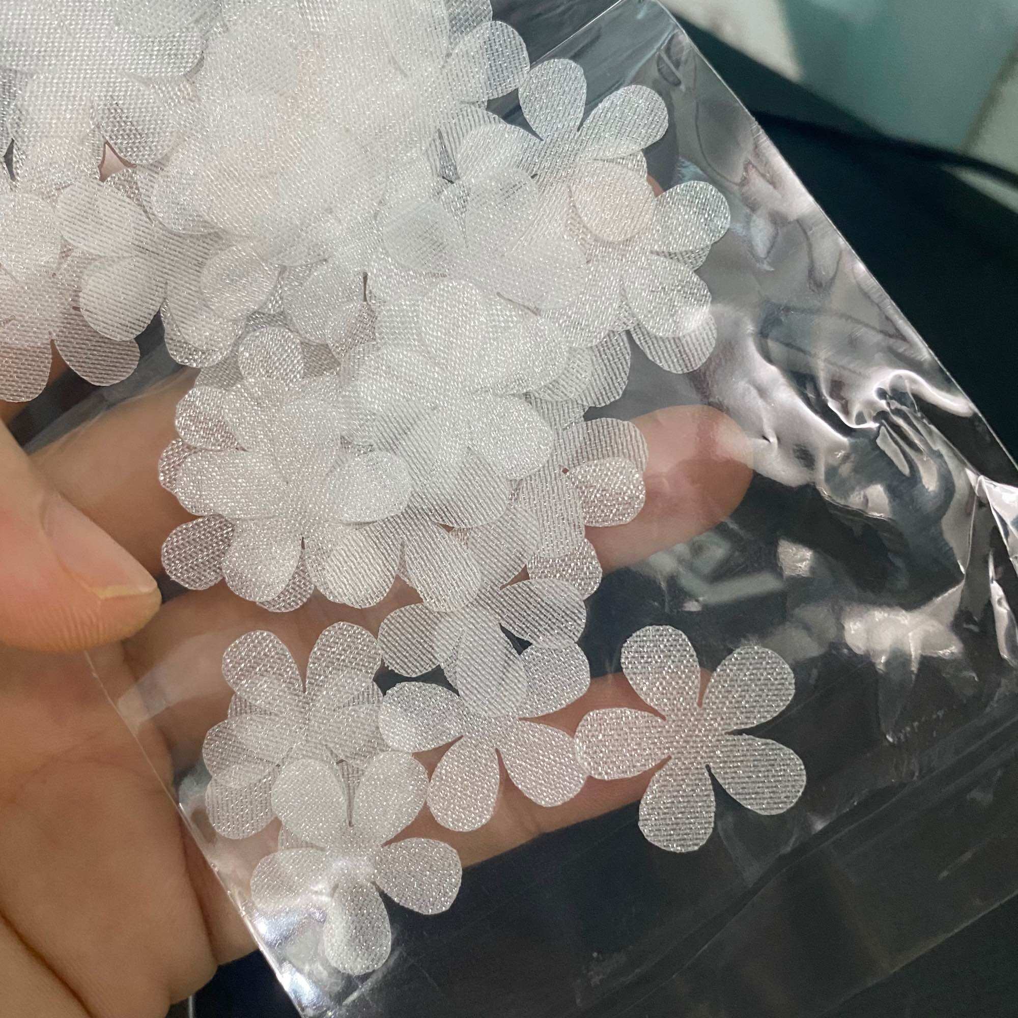 SÉT 50 HOA voan TRẮNG Đen SIZE 4,8cm