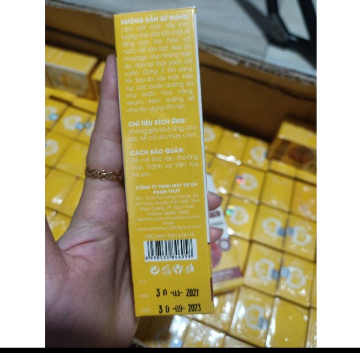 Sửa rửa mặt nhuỵ hoa nghệ tây 60ml