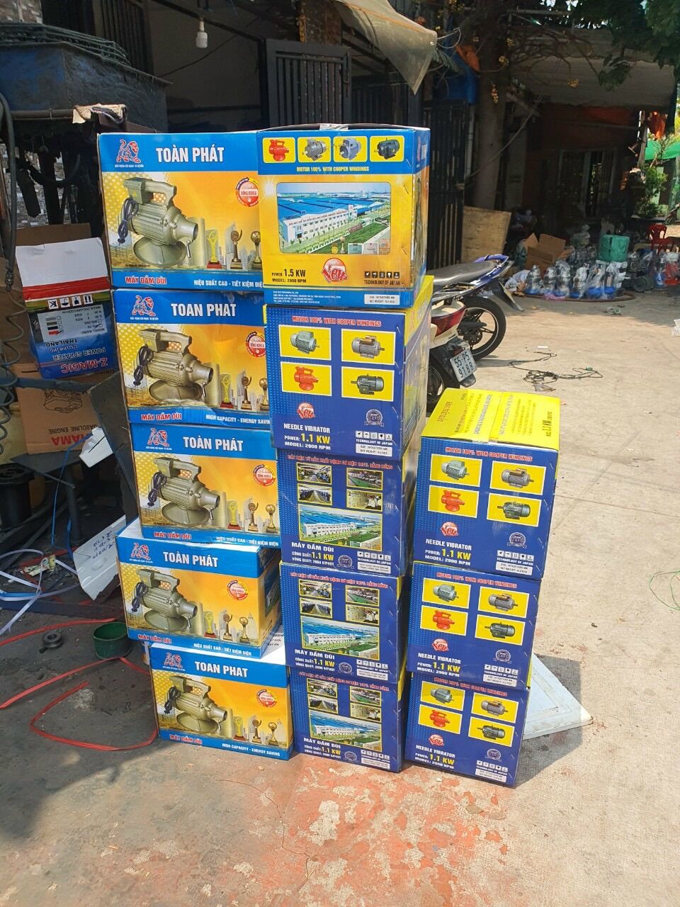 Moteur đầm dùi 1.5Kw Toàn Phát ( hàng cty 100%- chưa có dây dùi)