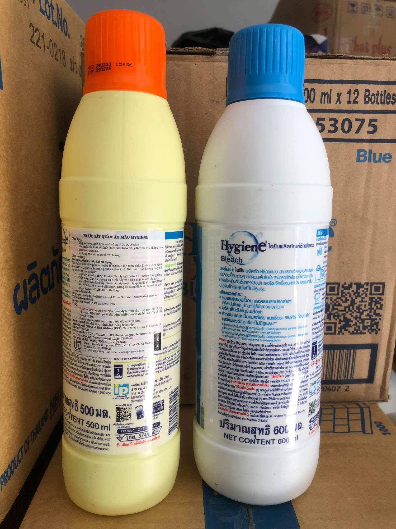 COMBO 2 Chai Tẩy Quần Áo ( tẩy trắng 500ml + tẩy màu 500ml )