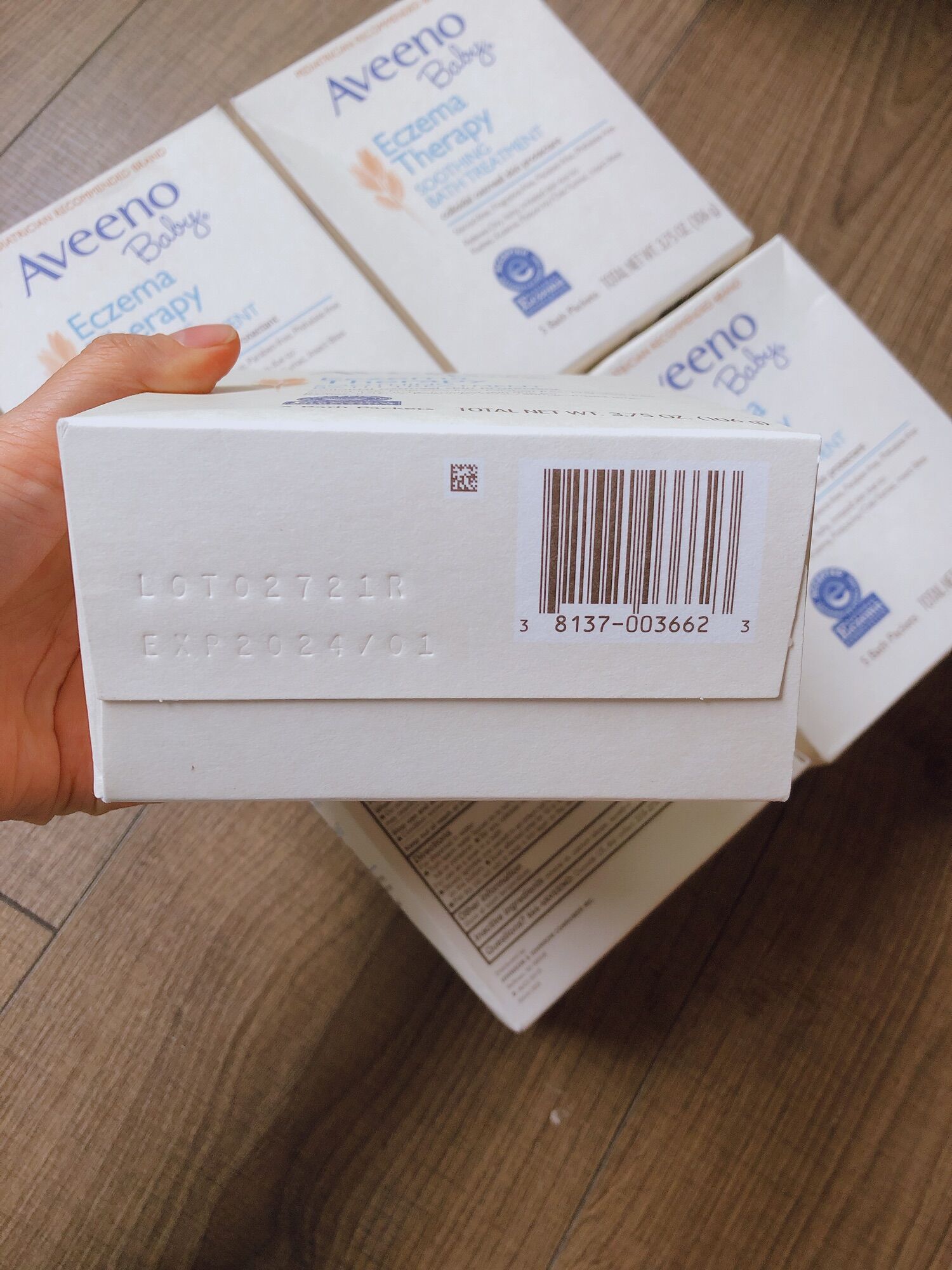 [HCM]Bột tắm cho bé da chàm ngứa Aveeno (hàng Mỹ)