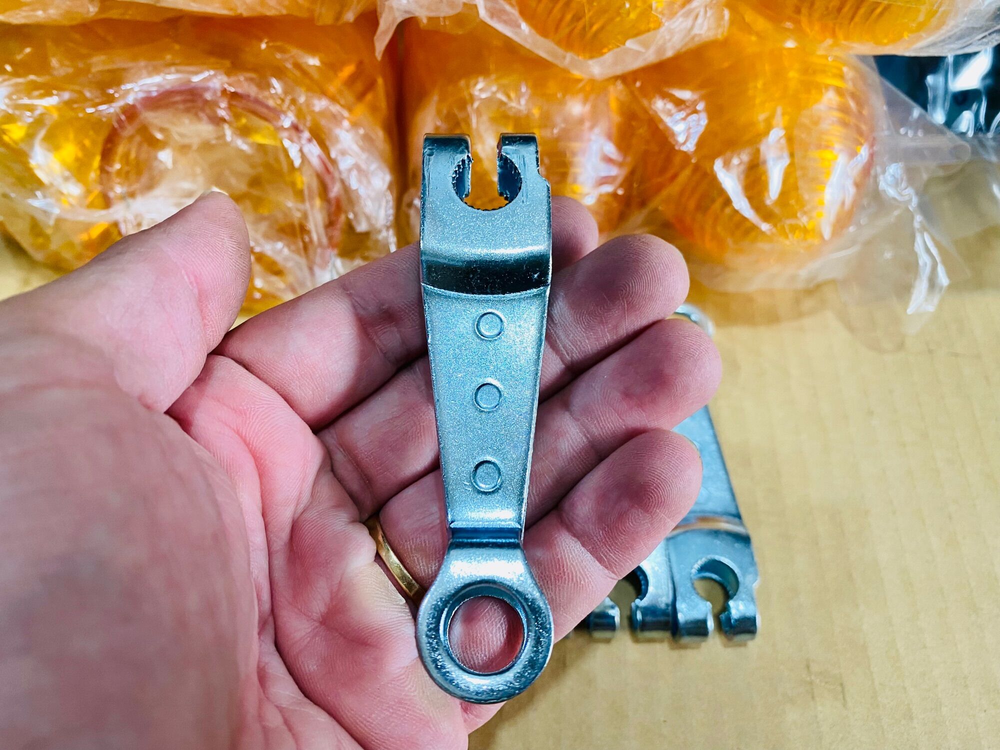 PASS THẮNG TRƯỚC GIẢ ZIN HONDA 67 71 72 CD