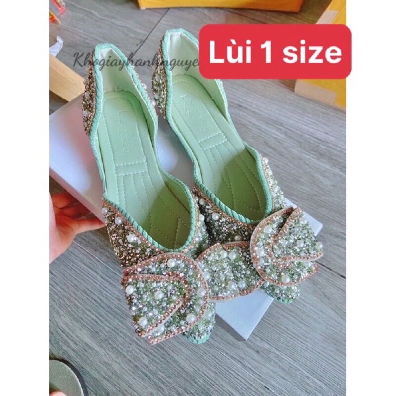 Giày bệt búp bê mũi nhọn đính đá lấp lánh