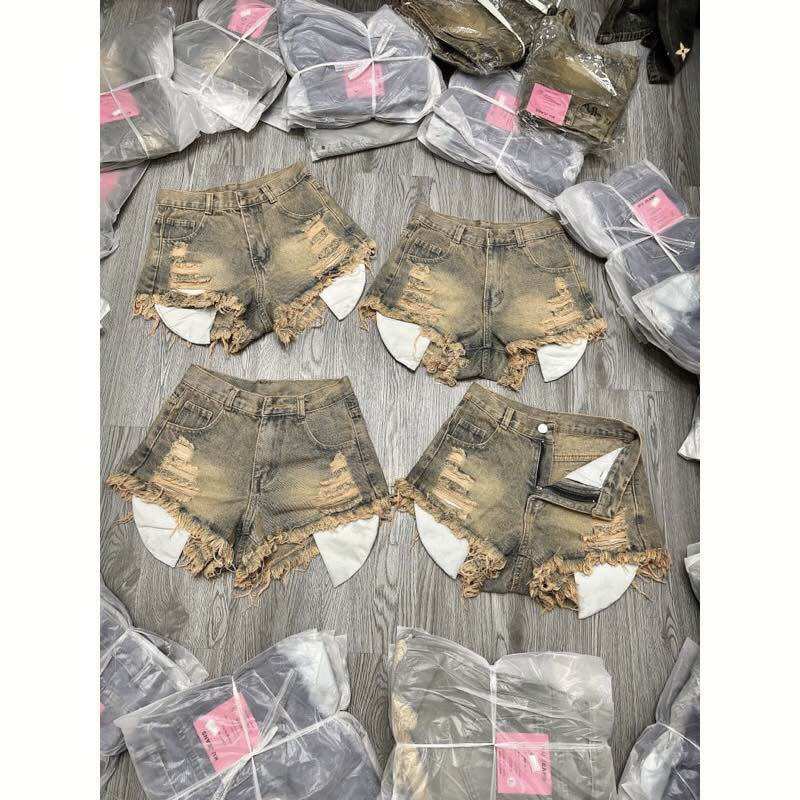 Quần short jean nhiều nút