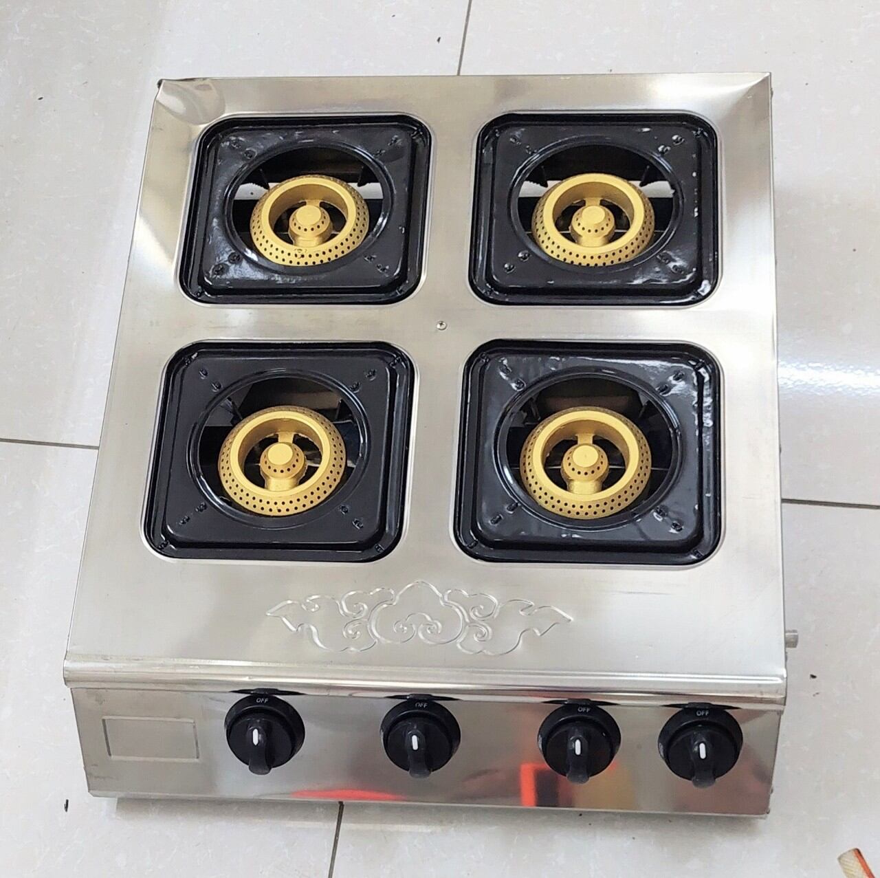 Bếp mỳ cay 4 lò loại tốt
