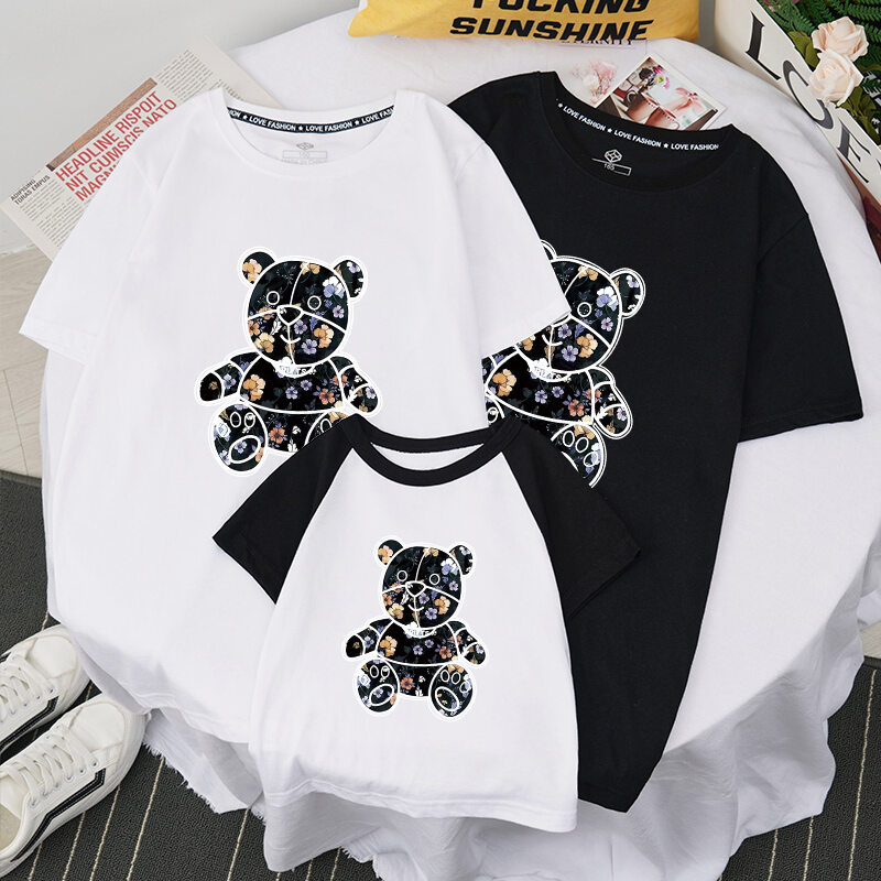 Trang Phục Gia Đình Gấu Hoa Xanh Thương Hiệu Thời Trang Mùa Hè Trang Phục Mẹ Con Gái Một Nhà Ba Người Bốn Người Áo Phông Cộc Tay Kiểu Tây Mẫu Mới 2023 Sành Điệu