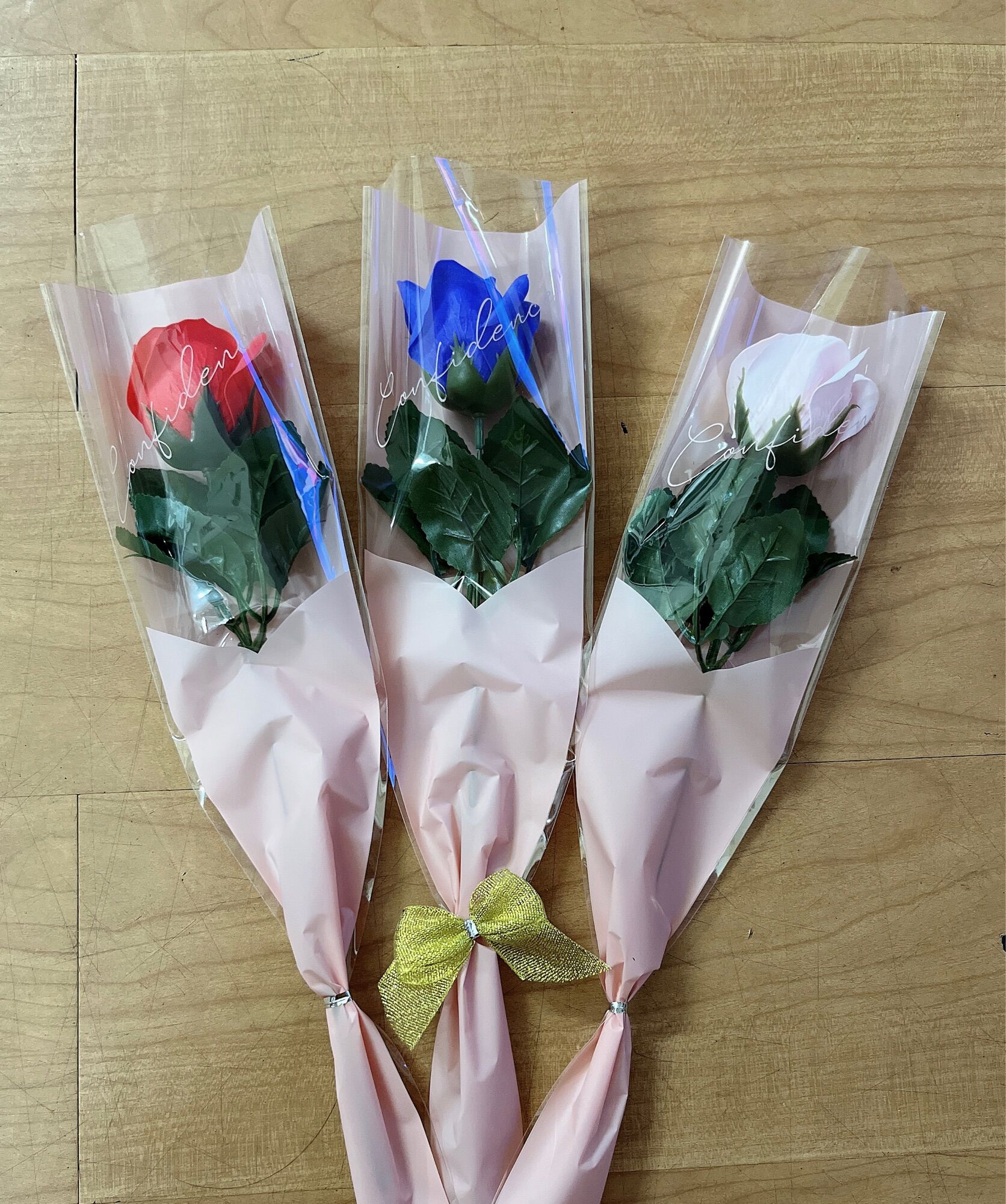 Hoa hồng sáp sỉ 50 bông ốc quế