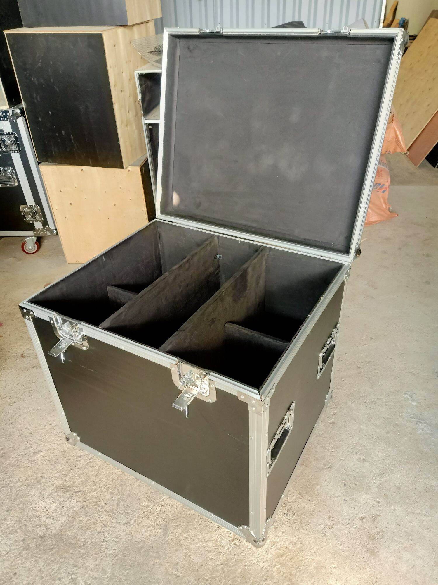 TỦ ĐỰNG LOA COLUM PSD D6 - D8