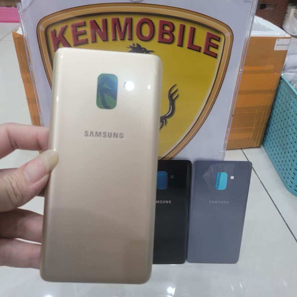 Nắp Lưng Tương Thích SS A8 Plus (2018) / A730, Loại 1 (tặng kèm keo dán)