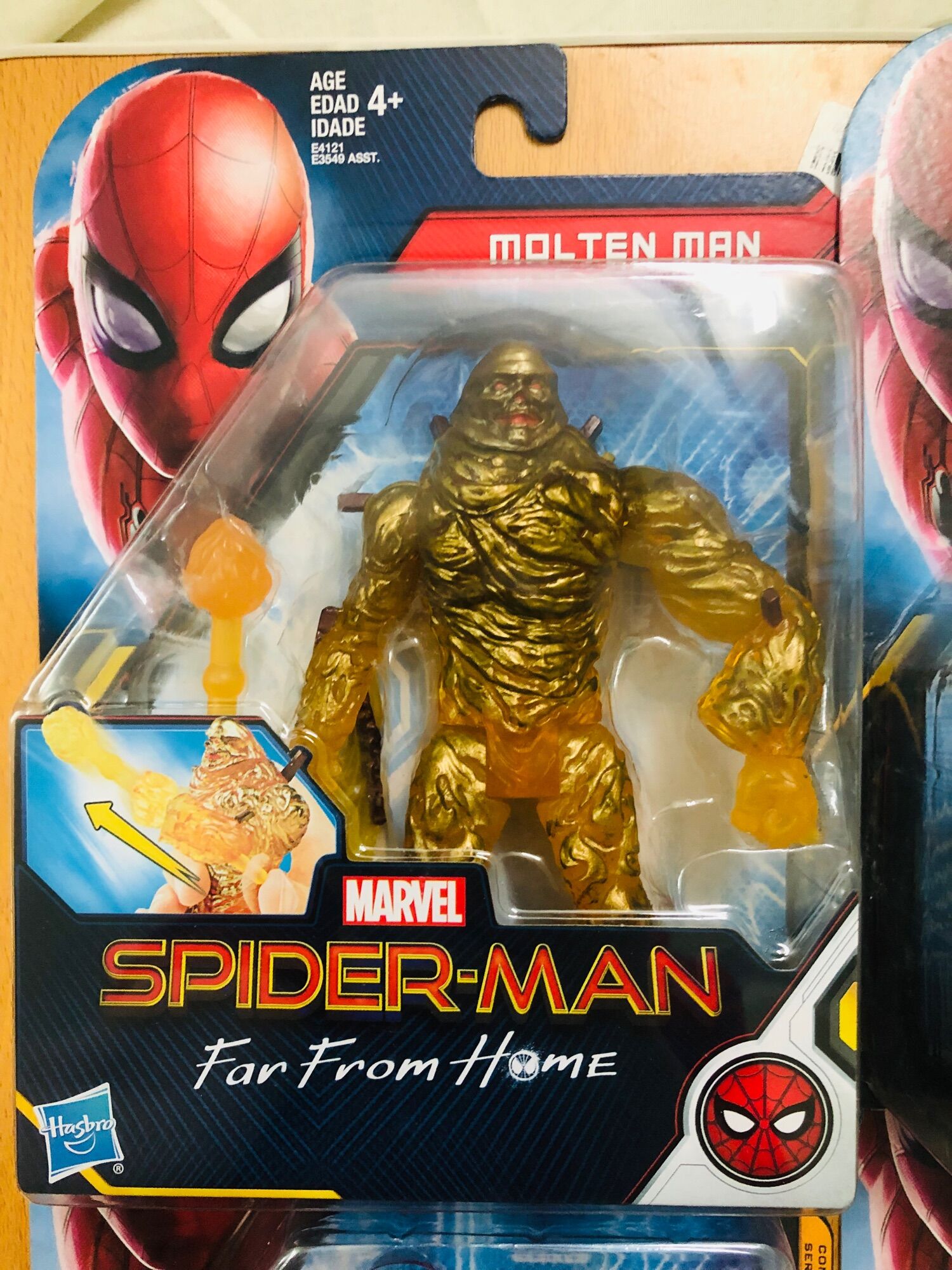 Set 6 anh hùng Marvel cực ngầu Superman far from home
