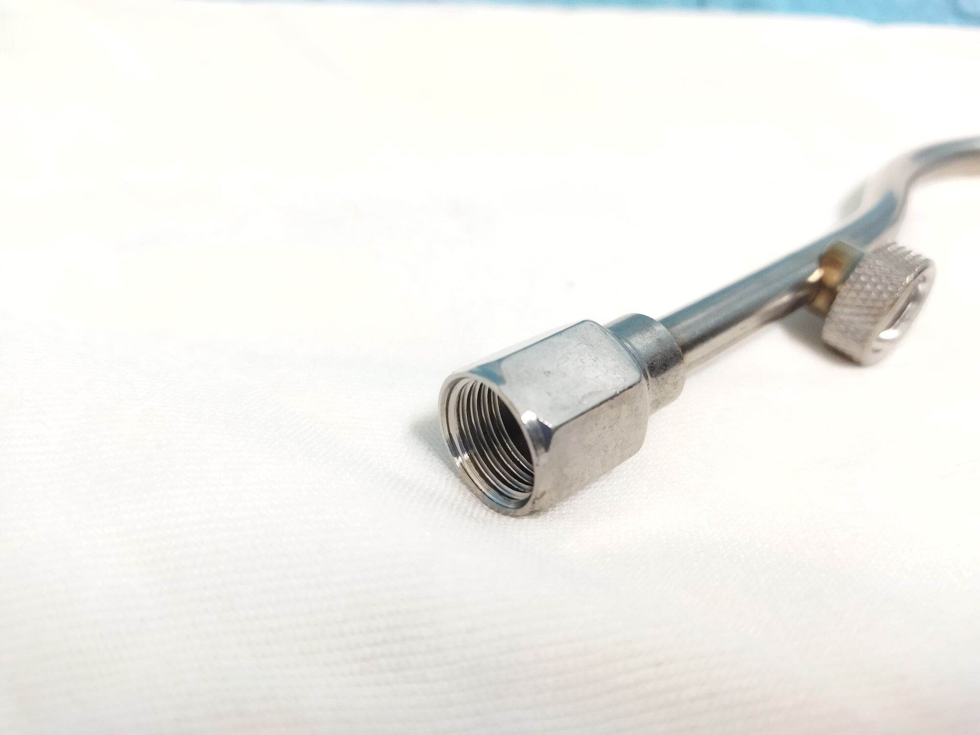 cần phun thuốc trừ sâu 2 mắt inox .