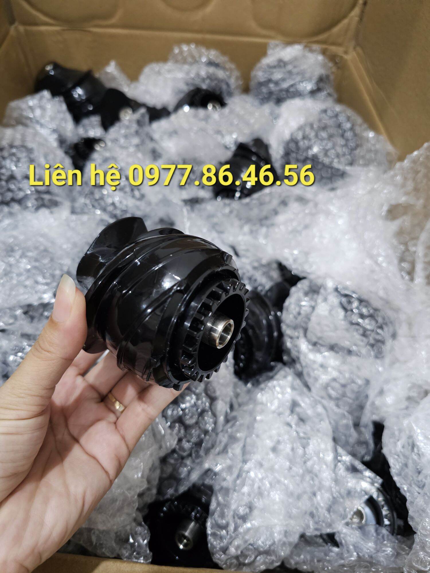 PHỤ KIỆN MÁY ÉP CHẬM SAVTM- TRỤC XOẮN TRỤC ÉP MÁY ÉP CHẬM SAVTM JE07