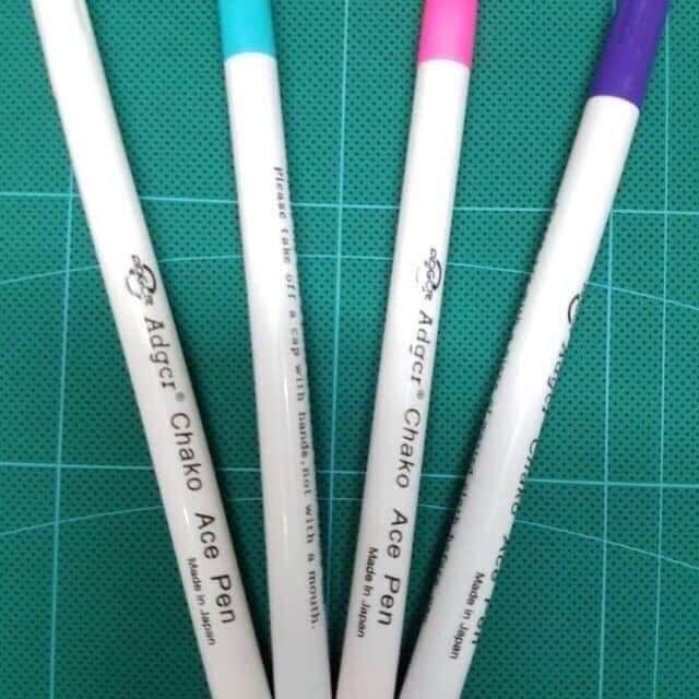 Bút tự bay, vẽ lên vải thay phấn, giá bán 1 cây