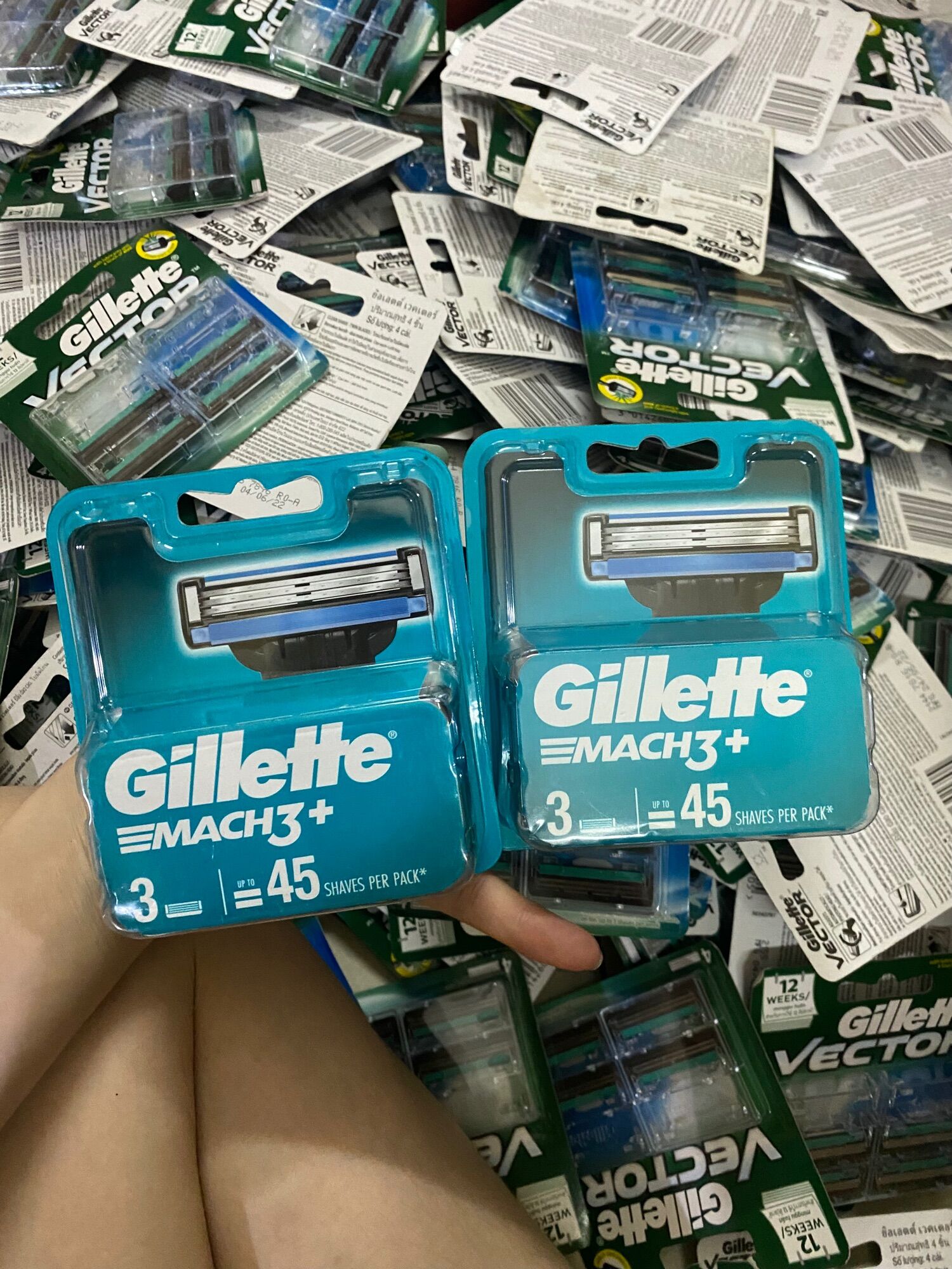 Gillette Vector lưỡi cạo râu 4lưỡi -2 lưỡi - gillete mach3+ 3