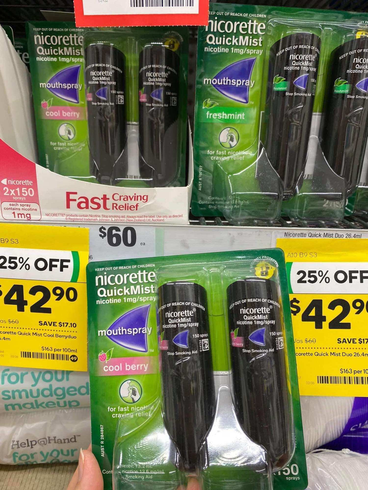 Xịt Nicorette vị bạc hà QuickMist khử mùi miệng freshmint 150 lần