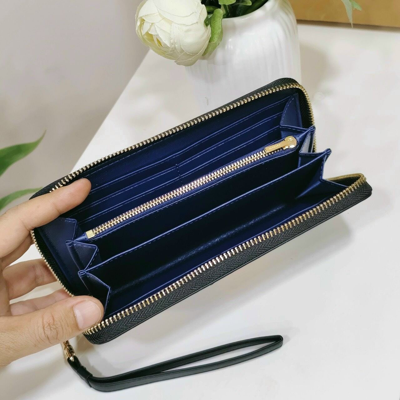 Ví C🅾️ACH Long Zip Around Wallet da thật chuẩn xịn xò