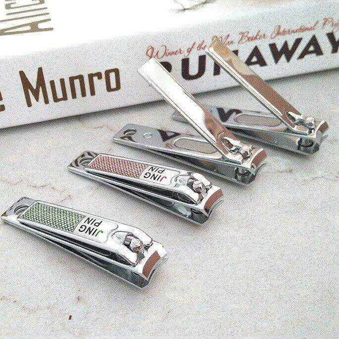 Bấm móng tay loại đẹp thép không gỉ