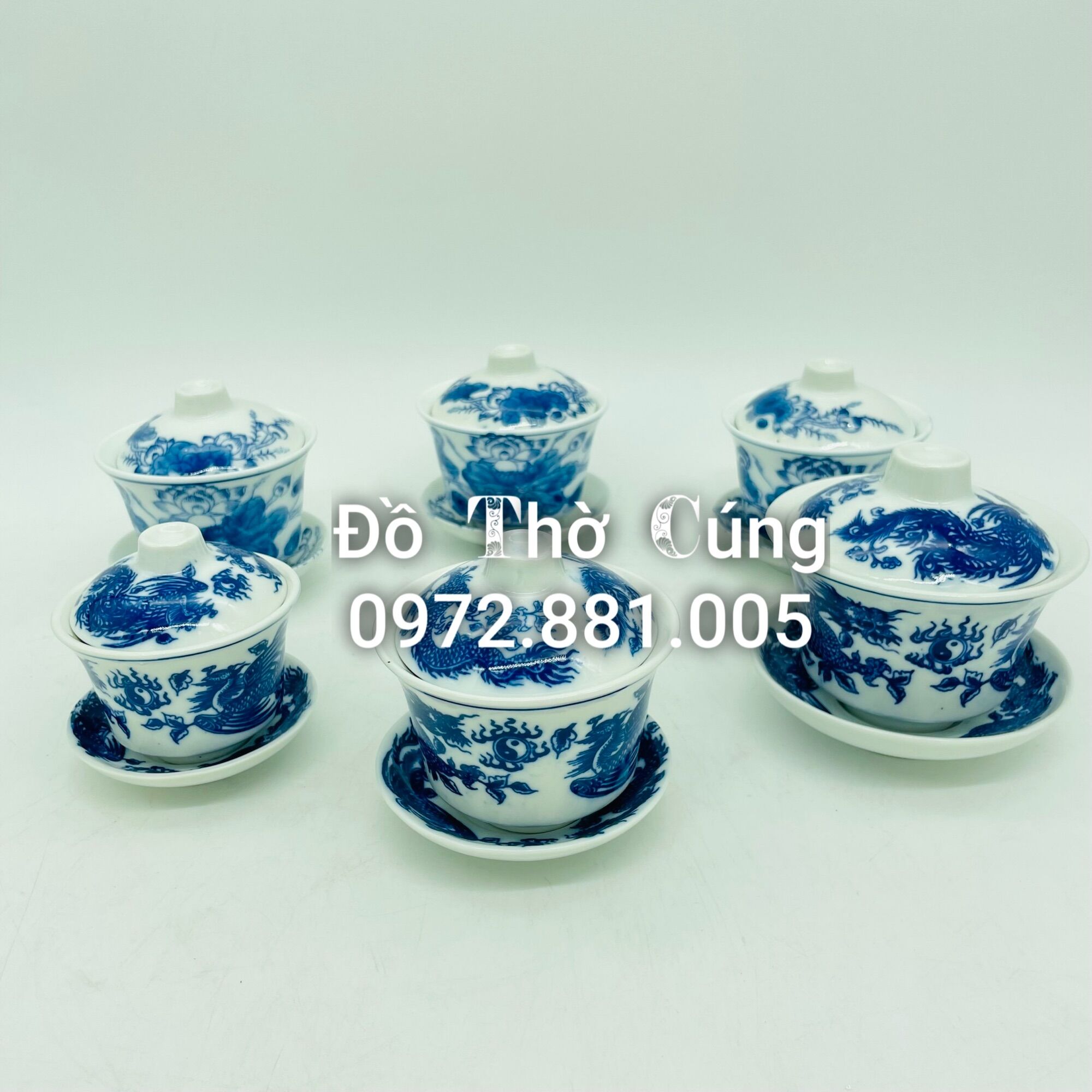 Bát trà sâm vẽ rồng phượng men lam