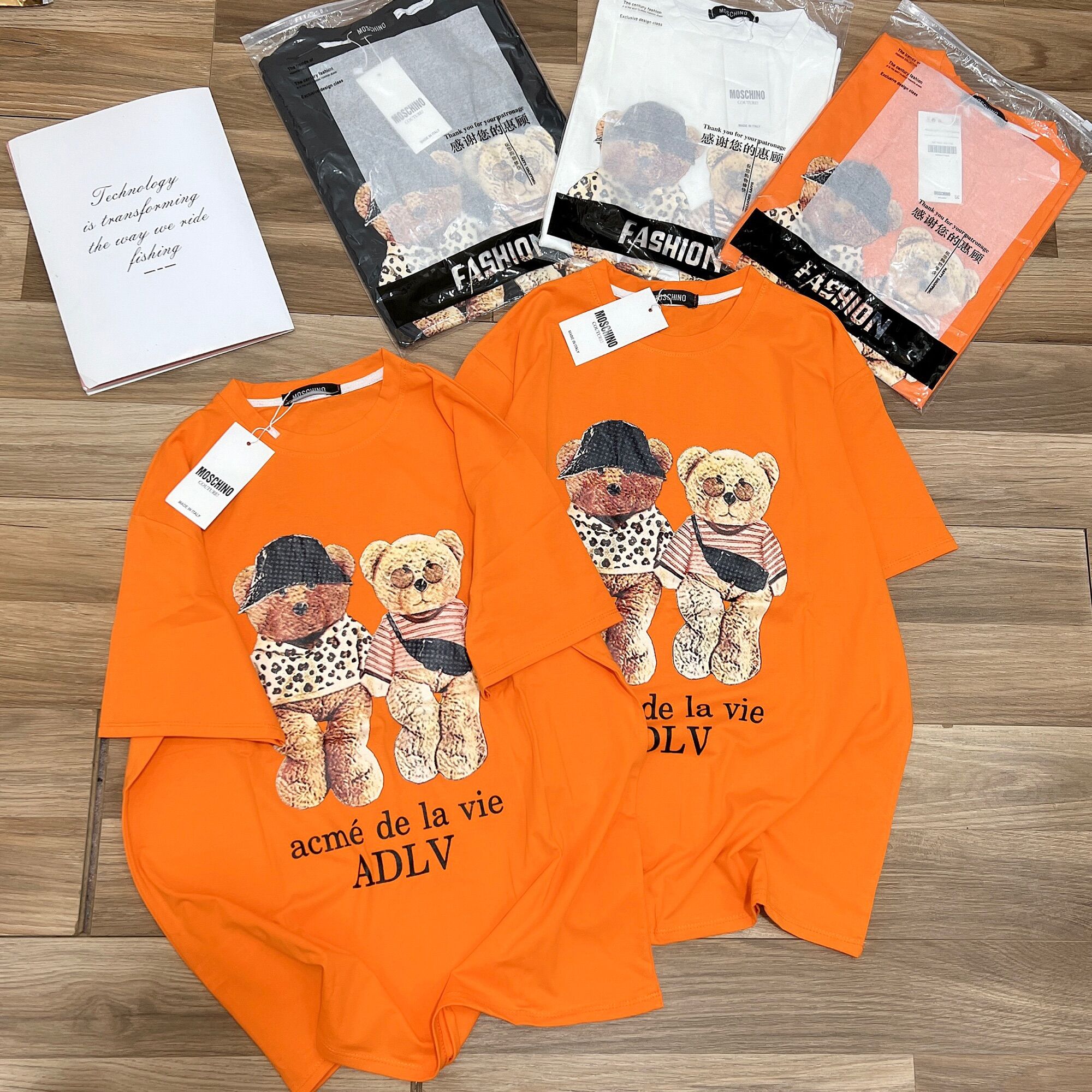 Áo thun dáng Unisex hình gấu đôi dễ thương