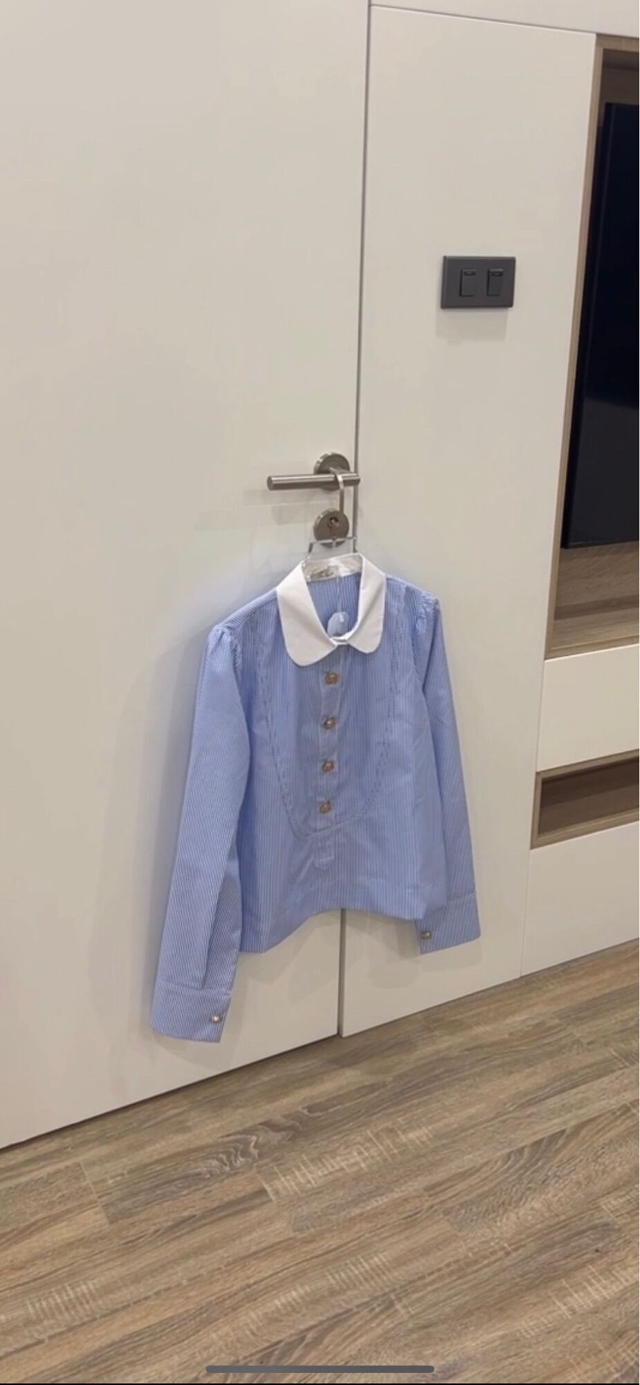Outset - áo baby xinh gái