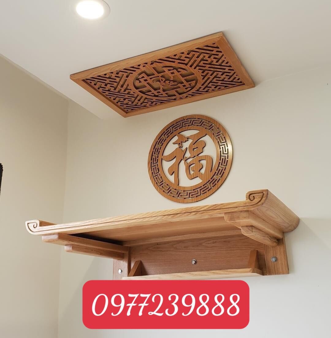 Bàn thờ gỗ sồi 61cm kèm sen, viền, chắn khói