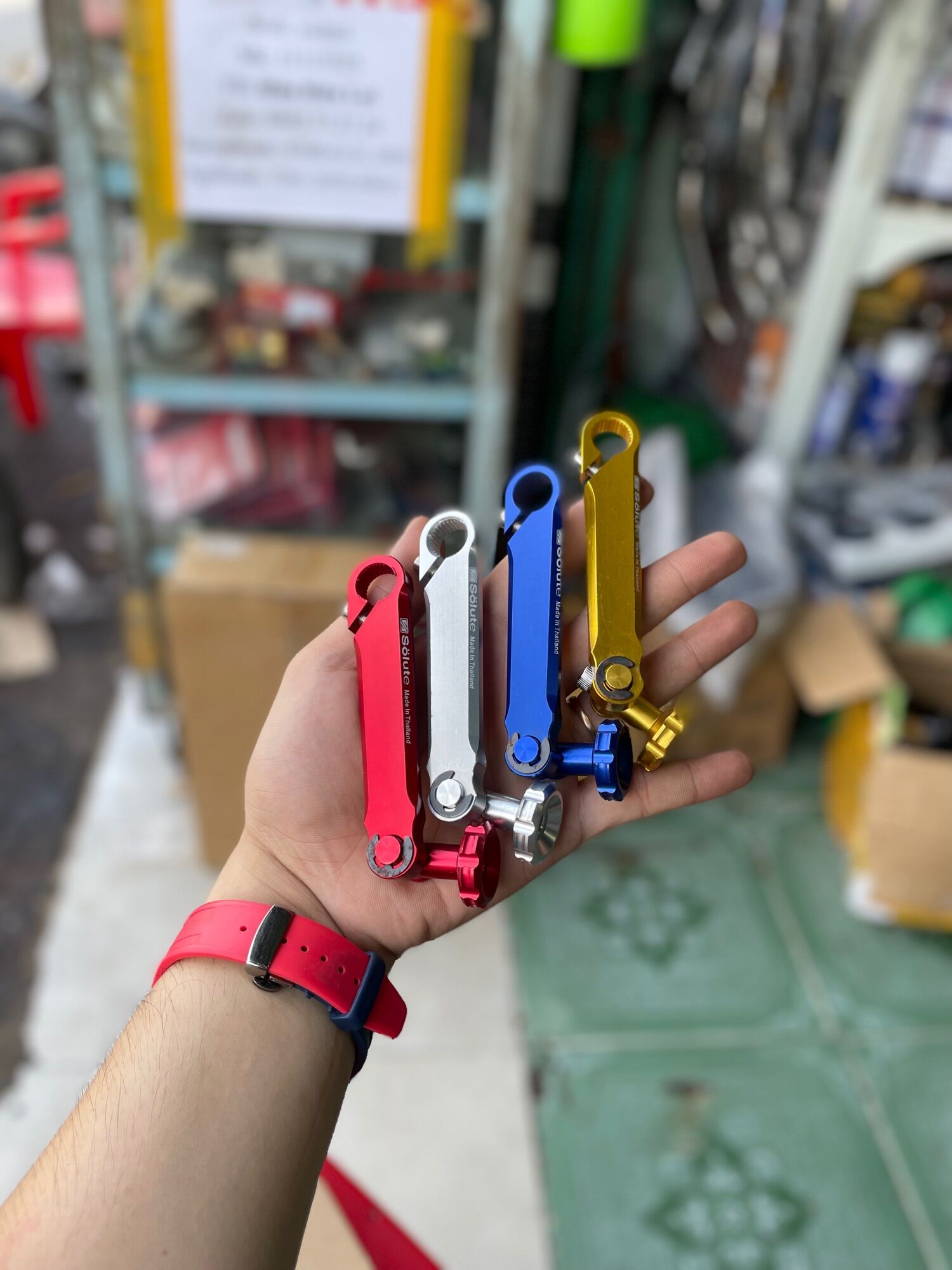 Càng Thắng Nhôm Solute Thailand Sale