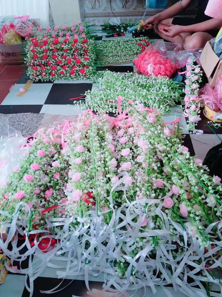 Sỉ vòng đội đầu chụp ảnh kỷ yếu